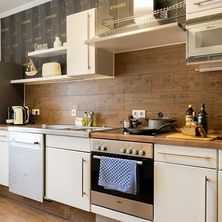 Ferienwohnung Fuer 4, Mitten In Solingen Esterno foto