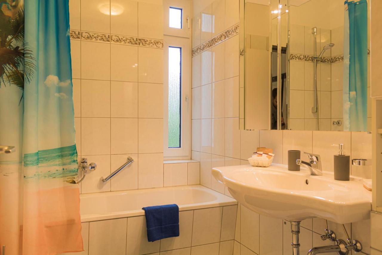 Apartment Für 4, Mitten In *